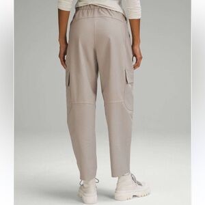 Lululemon Utilitech Gray Cargo Pants Women’s Size 24